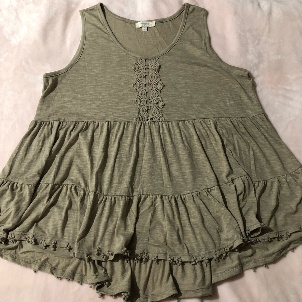 Umgee Sleeveless Blouse